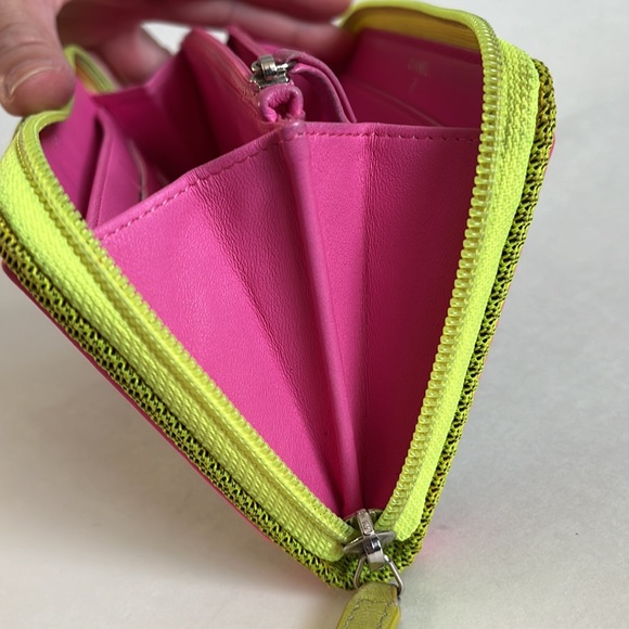 Ltd Edt Chanel Boy Fluo Zip Wallet - SS16 collection - Picture 9 of 12